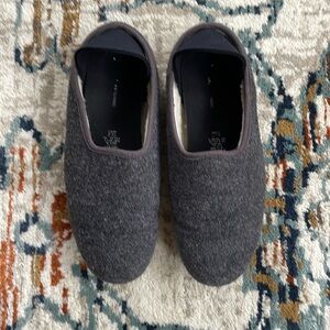 Mahibis wool slippers light grey (size 8.5 / EU42)
